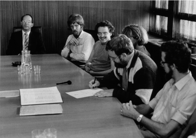 Kees Koster bij de uitreiking van de eerste Nijmeegse informaticadiploma's