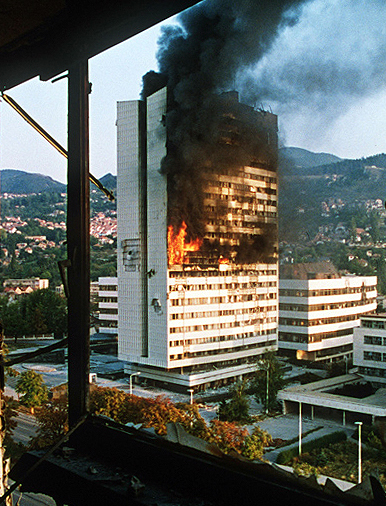 Evstafiev-sarajevo-building-burns