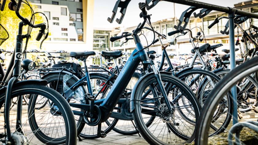 Fietsen op de campus. Foto: Johannes Fiebig
