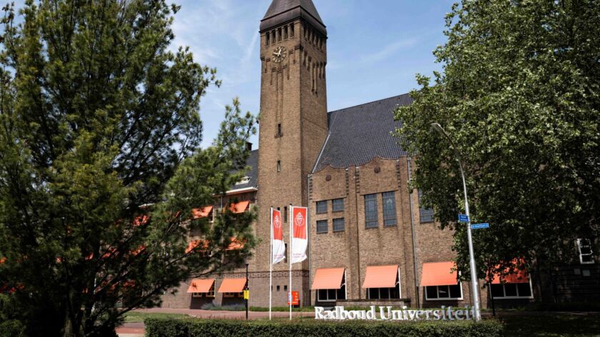 Het bestuursgebouw, waar het CvB zetelt. Foto: Johannes Fiebig