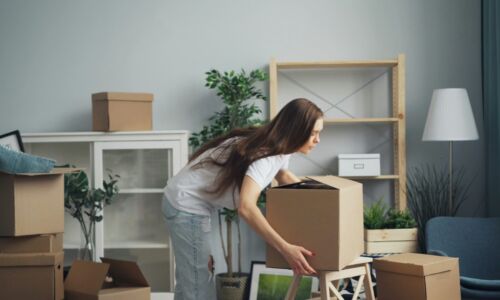 Verhuizen, op kamers, studentenkamer